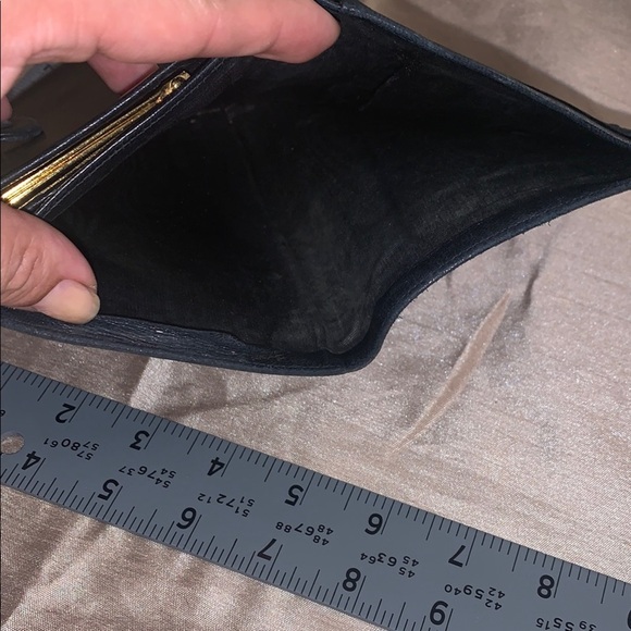 CHANEL Black Leather  GUC Authentic - Picture 10 of 15